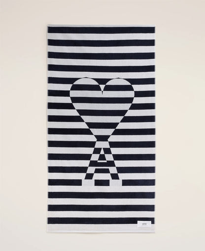 Ami de coeur beach Towel