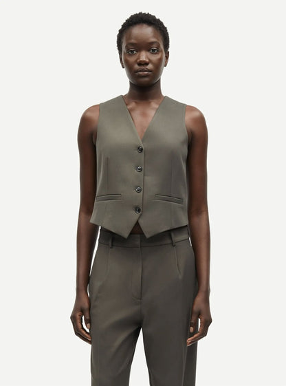 Saramona Vest
