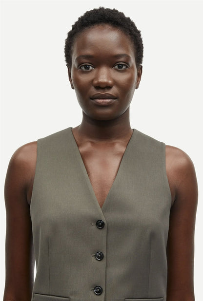 Saramona Vest
