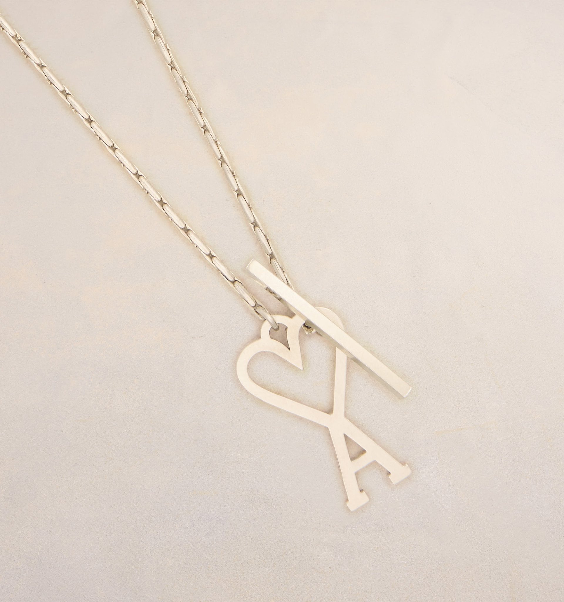 Ami De Coeur Chain Necklace