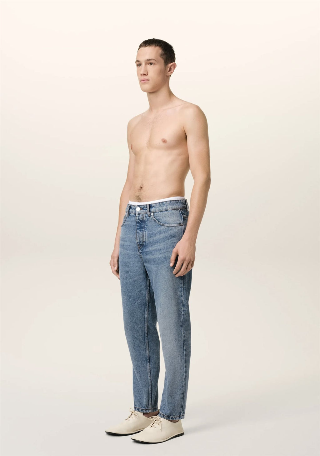 Amo tapered fit jeans
