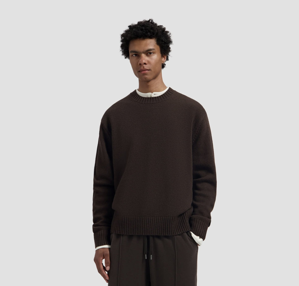 ESSENTIAL KNITTED CREWNECK