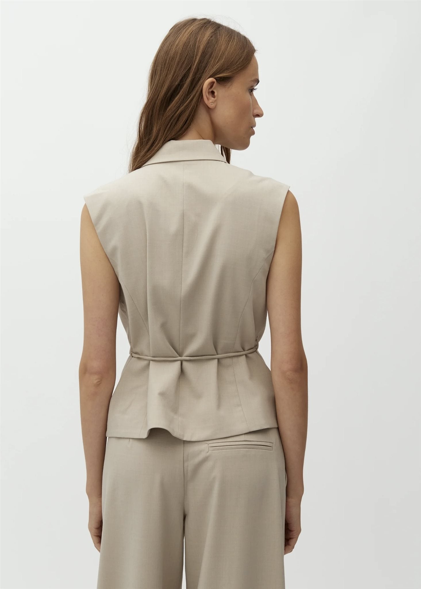 Evelora-M Vest
