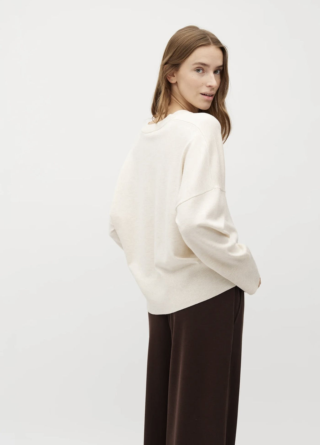 GILLIAN V-M KNIT