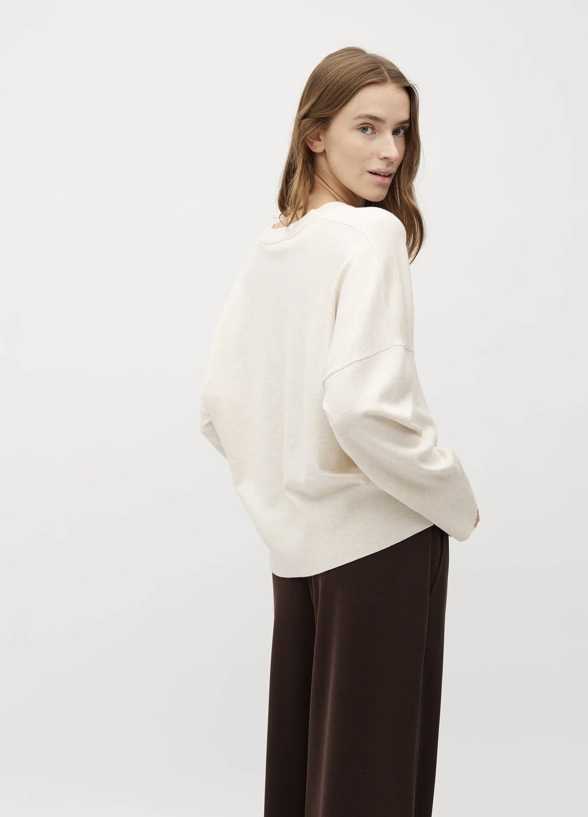 GILLIAN V-M KNIT