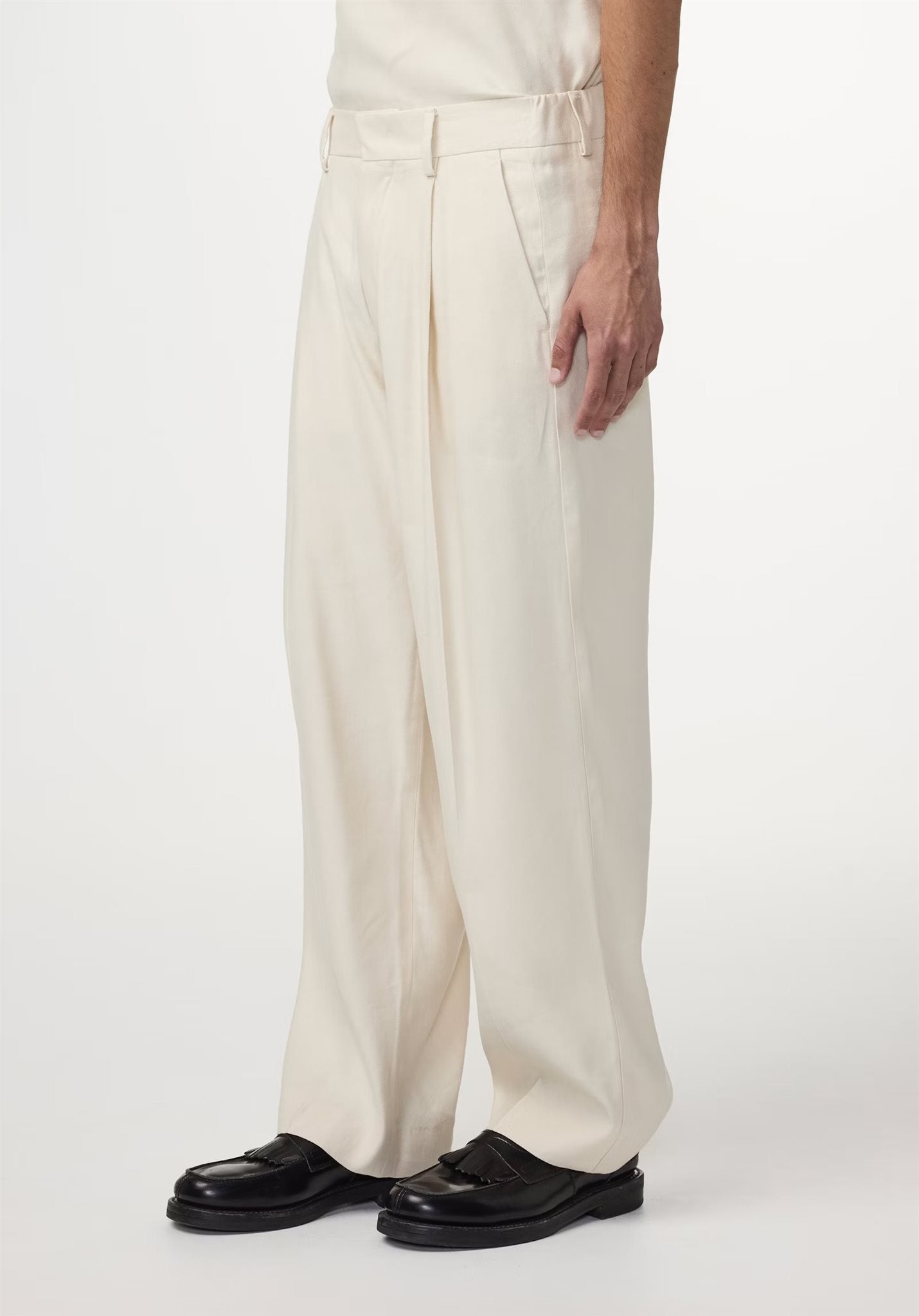 K relaxed fit linen trouser