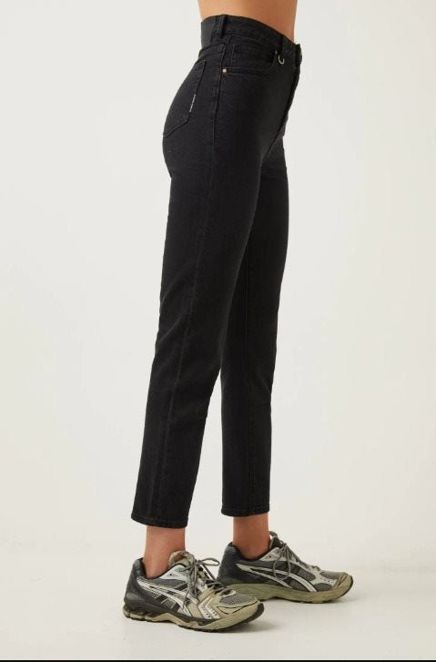 Lola Mom Black Earth