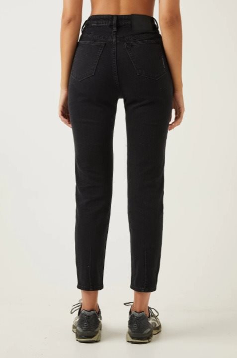 Lola Mom Black Earth