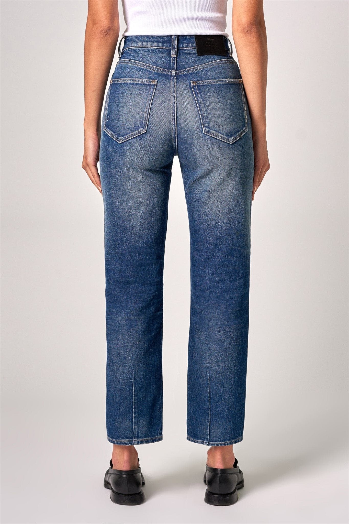 Nico Straight Transform