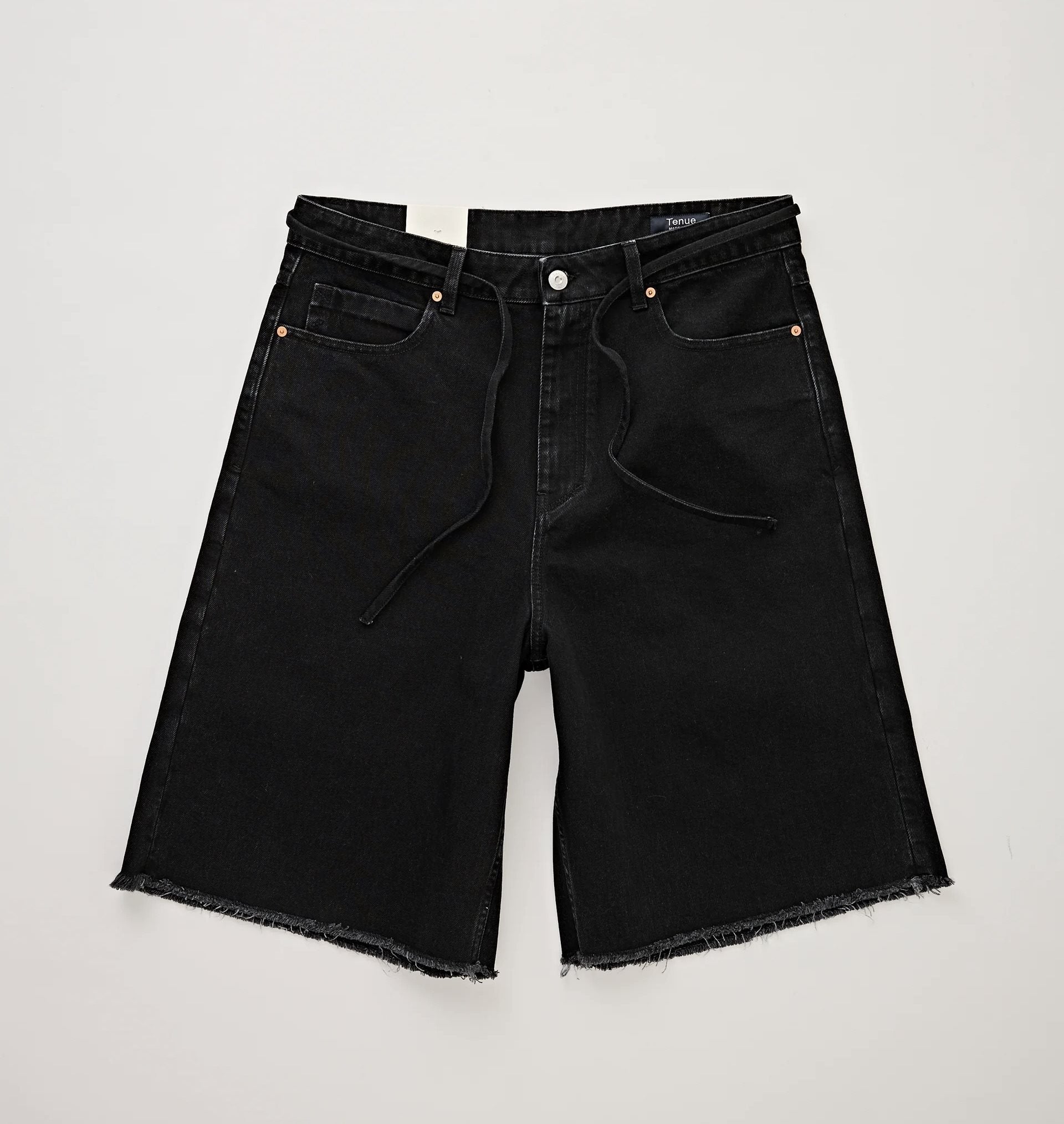 Noah Short Asheton