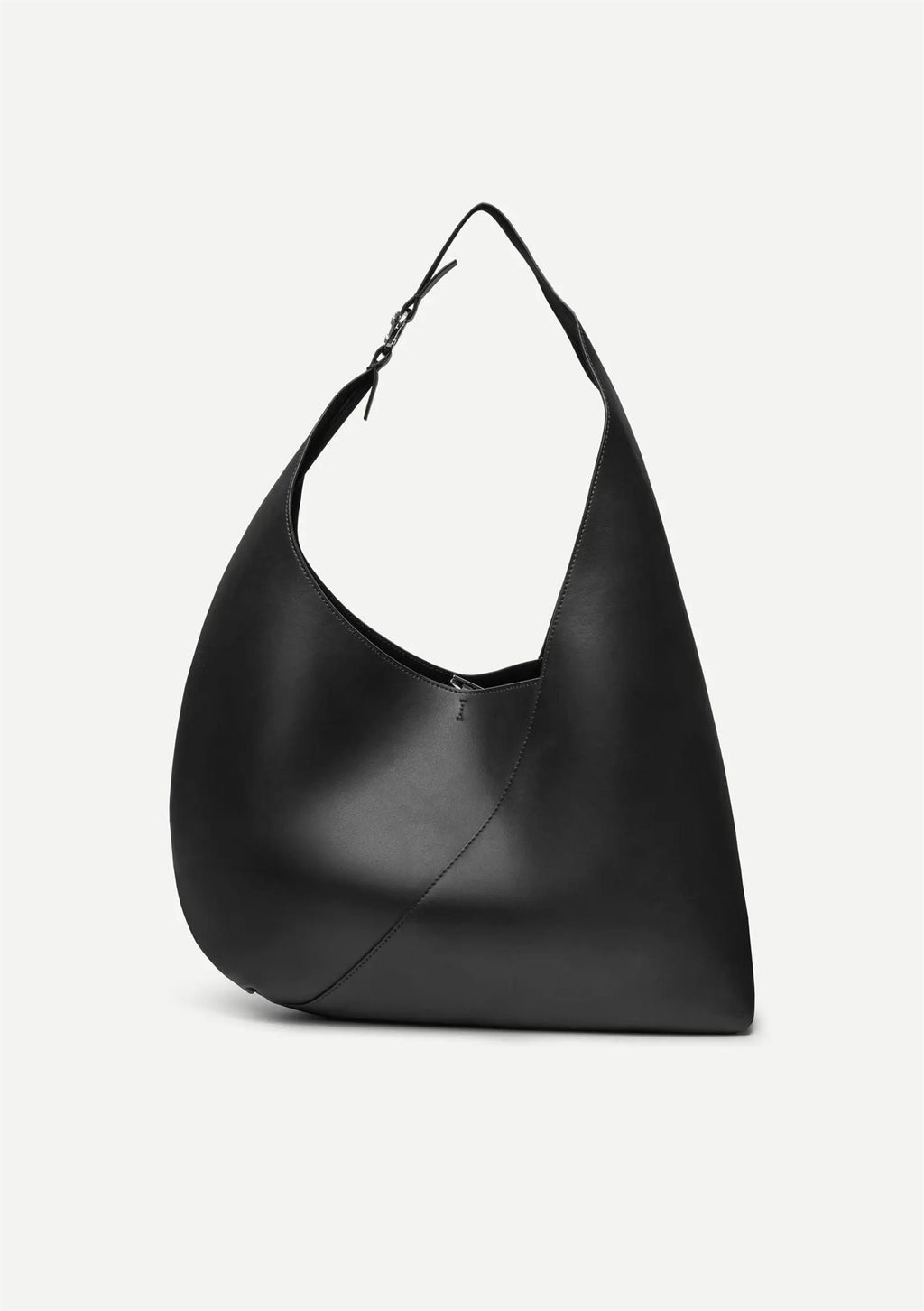 Sakaia Shoulder Bag