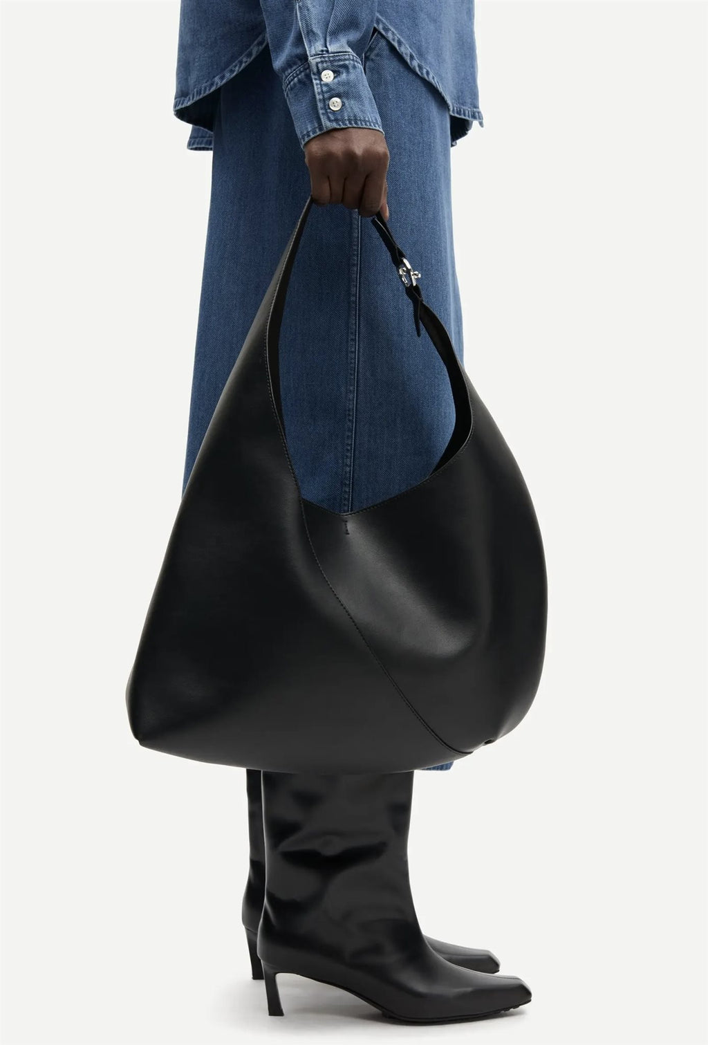 Sakaia Shoulder Bag