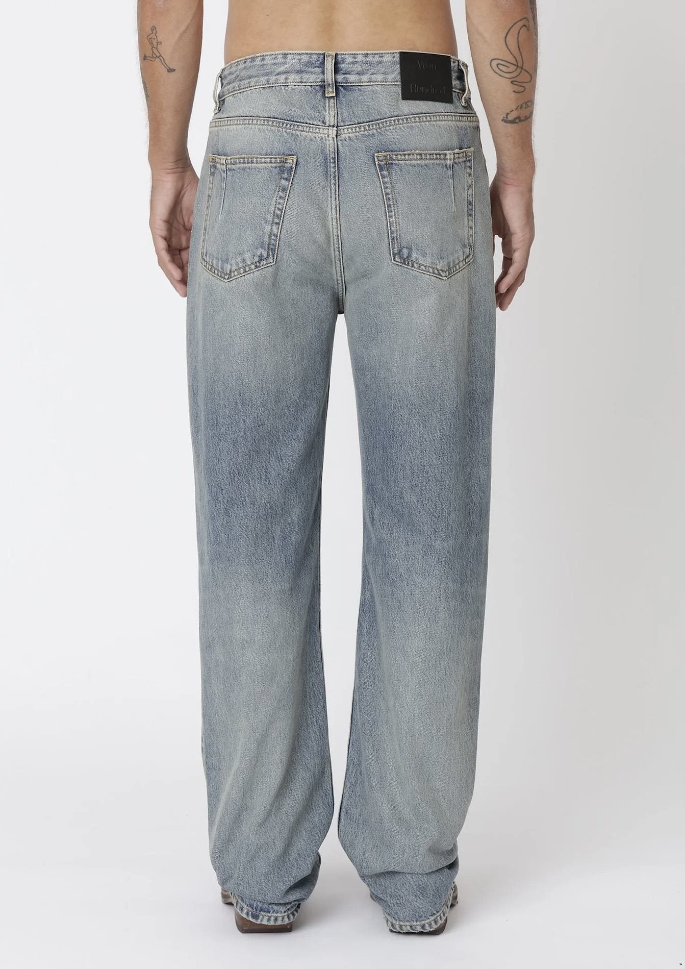 Steve cel tinted blue